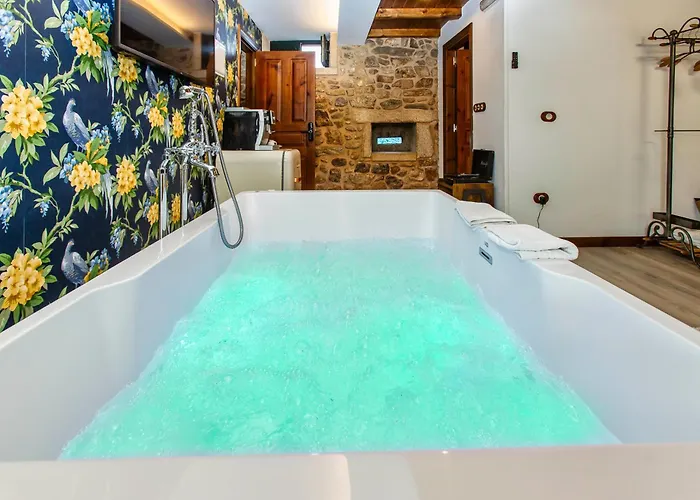 Casa De Lema Boutique *